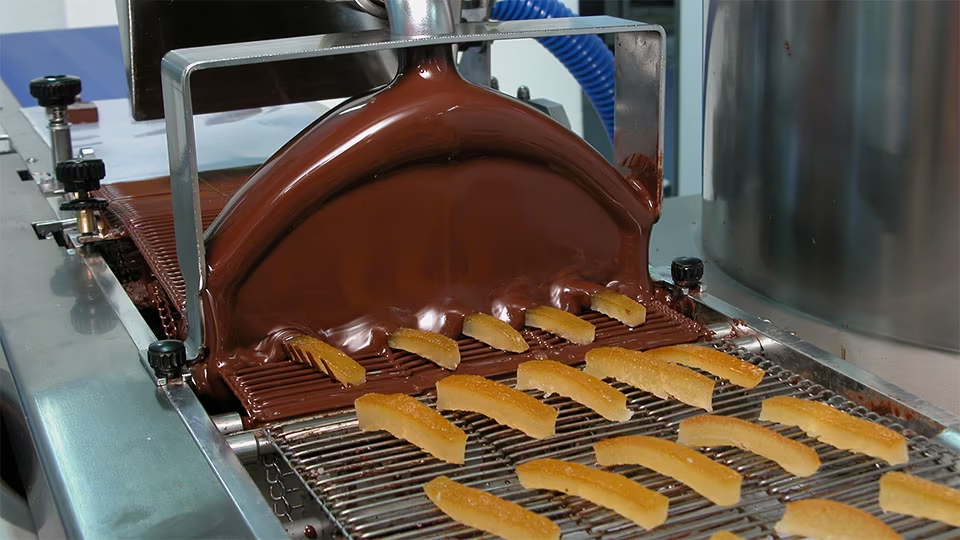 Chocolate Tempering Machine With Enrober Coating Belt And Injection Plate - Image 5